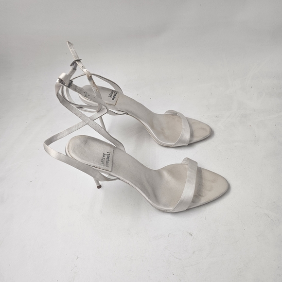 Jeffrey Campbell Blossmz White Satin Strappy Heels Sandals Womens 9.5 Ankle Wmn - Picture 2 of 9